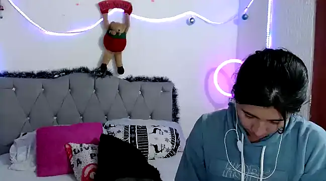 Yeimy sweetf online show from 12/04/24, 10:51