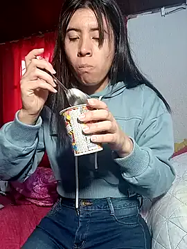 Yeimy sweetf online show from 01/10/25, 10:15