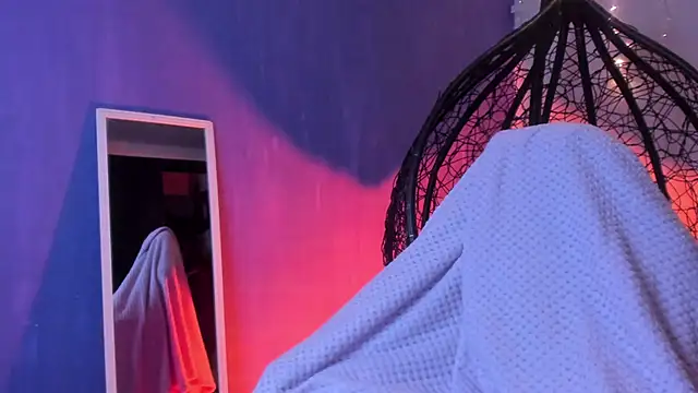 Hellen dumont online show from 02/06/25, 02:22