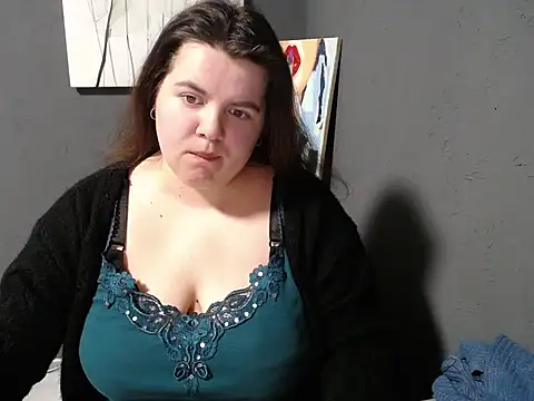Snapshot of so_shy chatting on 01/18/25, 10:28 so shy online show from 01/18/25, 10:28