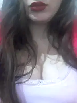 Snapshot of carmelasexy chatting on 02/07/25, 12:28 carmelasexy online show from 02/07/25, 12:28