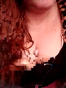 Snapshot of carmelasexy chatting on 11/14/25, 10:03 carmelasexy online show from 11/14/25, 10:03