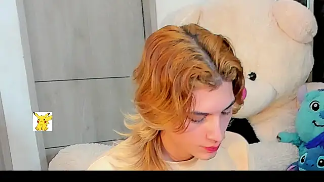 Snapshot of honey_skin chatting on 12/24/24, 07:39 honey skin online show from 12/24/24, 07:39