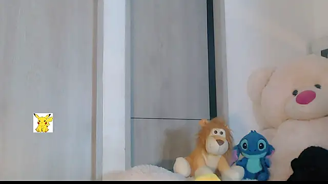 Snapshot of honey_skin chatting on 02/24/25, 01:13 honey skin online show from 02/24/25, 01:13