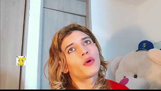 Snapshot of honey_skin chatting on 02/25/25, 05:15 honey skin online show from 02/25/25, 05:15