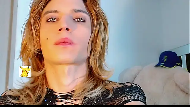 Snapshot of honey_skin chatting on 03/03/25, 12:27 honey skin online show from 03/03/25, 12:27