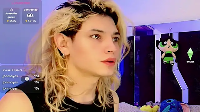 Snapshot of honey_skin chatting on 10/04/25, 04:38 honey skin online show from 10/04/25, 04:38