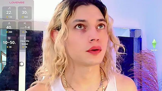 Snapshot of honey_skin chatting on 11/02/25, 03:25 honey skin online show from 11/02/25, 03:25