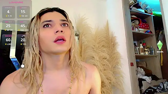 Snapshot of honey_skin chatting on 02/12/26, 08:48 honey skin online show from 02/12/26, 08:48