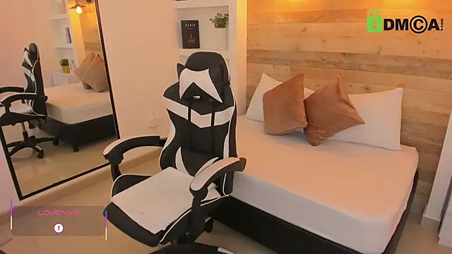 candy summer28 online show from 11/11/25, 07:25