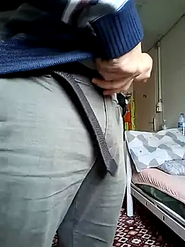 Snapshot of forfuntr chatting on 03/03/25, 10:06 forfuntr online show from 03/03/25, 10:06