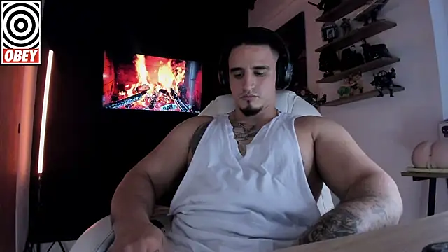 kingbear777 online show from 11/06/25, 08:04