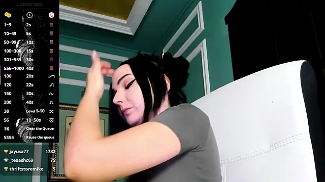 1Munique online show from 03/20/25, 05:47