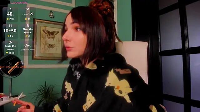 1Munique online show from 12/22/25, 12:57