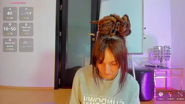 Snapshot of 1Munique chatting on 02/19/26, 08:32 1Munique online show from 02/19/26, 08:32