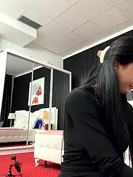 SophiaVilner online show from 11/11/25, 06:08