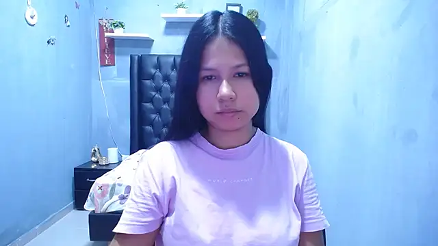 Letty Plugxo online show from 05/04/26, 01:07