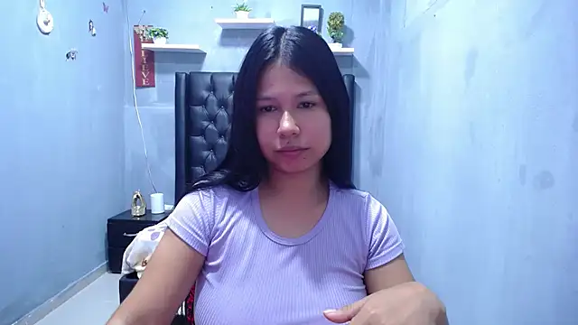 Letty Plugxo online show from 05/15/26, 03:19