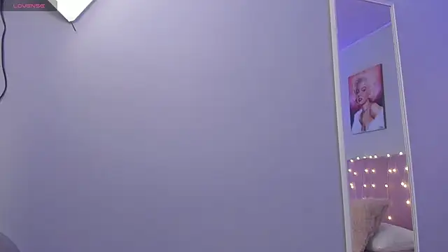 ScarletGV online show from 06/15/26, 03:42