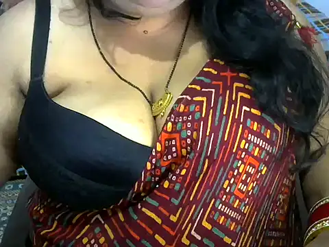 Snapshot of dramebaz_queen chatting on 02/02/26, 07:23 dramebaz queen online show from 02/02/26, 07:23