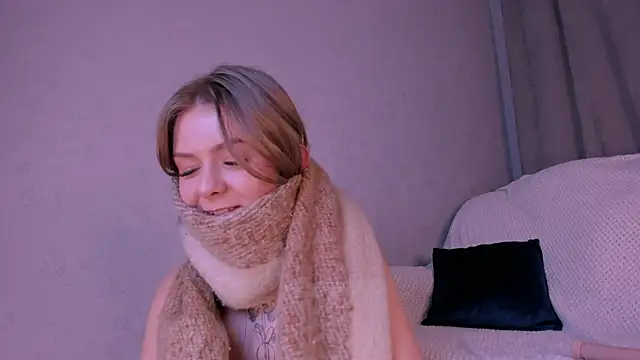 Naomi Girly online show from 12/25/24, 02:46