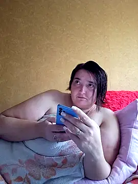 Snapshot of Liluboobs chatting on 10/30/25, 06:15 Liluboobs online show from 10/30/25, 06:15