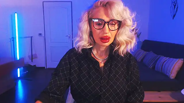 beauty chl0e online show from 12/20/24, 08:12