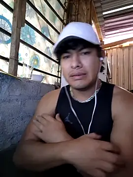 Snapshot of GusssHOT chatting on 01/16/26, 04:22 GusssHOT online show from 01/16/26, 04:22