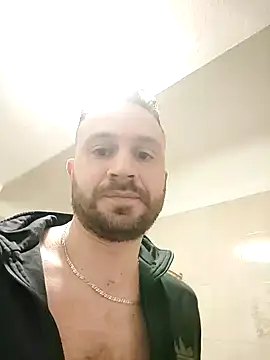 Snapshot of gilera250s chatting on 12/23/24, 07:49 gilera250s online show from 12/23/24, 07:49