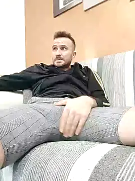 Snapshot of gilera250s chatting on 01/11/25, 03:09 gilera250s online show from 01/11/25, 03:09