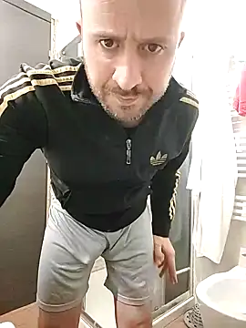 Snapshot of gilera250s chatting on 01/14/25, 07:21 gilera250s online show from 01/14/25, 07:21