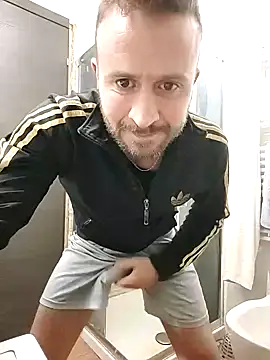 Snapshot of gilera250s chatting on 01/19/25, 08:41 gilera250s online show from 01/19/25, 08:41