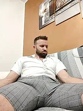 Snapshot of gilera250s chatting on 02/21/25, 09:00 gilera250s online show from 02/21/25, 09:00