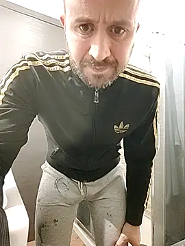 Snapshot of gilera250s chatting on 03/13/25, 08:32 gilera250s online show from 03/13/25, 08:32