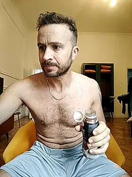 Snapshot of gilera250s chatting on 09/29/25, 09:14 gilera250s online show from 09/29/25, 09:14