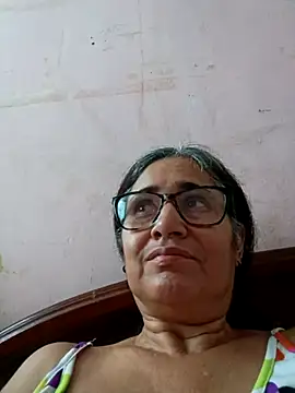  candi online show from 03/16/25, 12:00