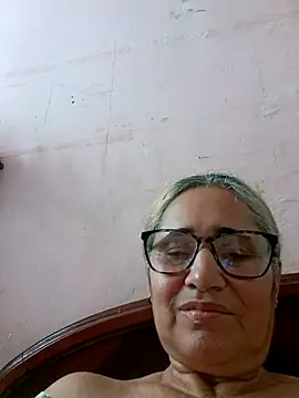  candi online show from 09/26/25, 12:42