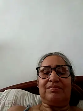  candi online show from 03/25/26, 02:12