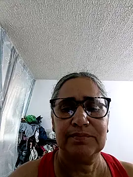  candi online show from 04/26/26, 11:52