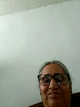 Snapshot of _candi chatting on 05/04/26, 03:52 candi online show from 05/04/26, 03:52