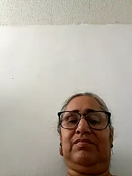 Snapshot of _candi chatting on 05/05/26, 06:05 candi online show from 05/05/26, 06:05