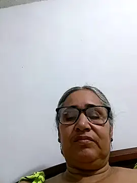 Snapshot of _candi chatting on 05/06/26, 10:59 candi online show from 05/06/26, 10:59