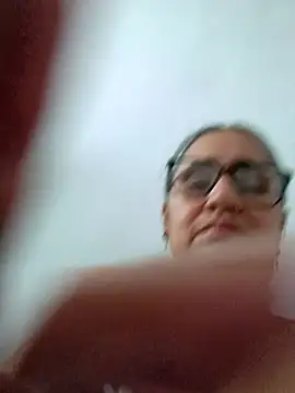 Snapshot of _candi chatting on 05/08/26, 12:43 candi online show from 05/08/26, 12:43