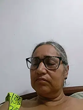 Snapshot of _candi chatting on 05/18/26, 09:15 candi online show from 05/18/26, 09:15