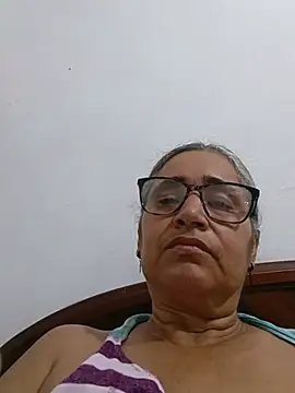 Snapshot of _candi chatting on 05/19/26, 12:11 candi online show from 05/19/26, 12:11
