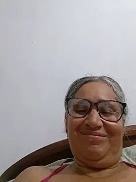 Snapshot of _candi chatting on 05/21/26, 01:45 candi online show from 05/21/26, 01:45