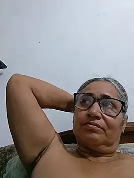 Snapshot of _candi chatting on 05/24/26, 01:21 candi online show from 05/24/26, 01:21