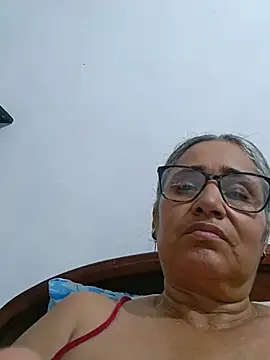 Snapshot of _candi chatting on 05/31/26, 02:53 candi online show from 05/31/26, 02:53