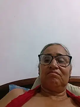 Snapshot of _candi chatting on 06/03/26, 12:02 candi online show from 06/03/26, 12:02