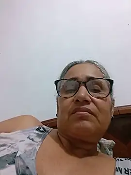 Snapshot of _candi chatting on 06/07/26, 02:48 candi online show from 06/07/26, 02:48
